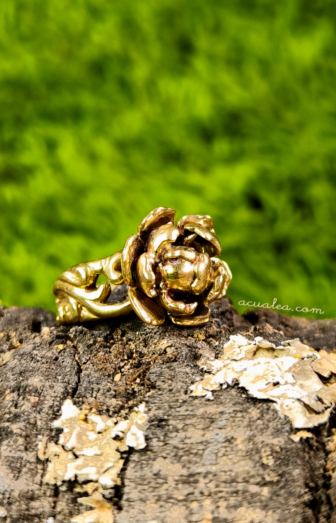no.132 波間の銀蕾とfloat ringの小鹿 Custom Made Titania Flower Ring – Brass, Silver or 18K Gold