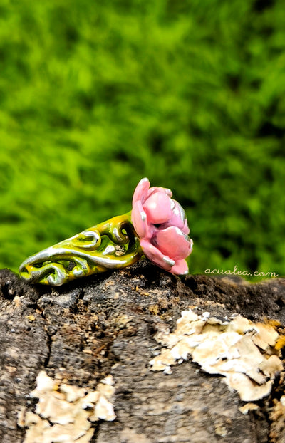 Titania Flower Ring, Sterling Silver 925, hand-painted in pink and green – OOAK