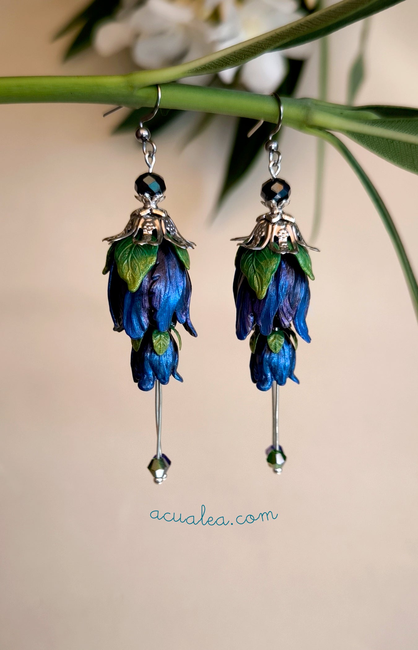 Pendientes de pétalos de hada Doble flor, Azul oscuro