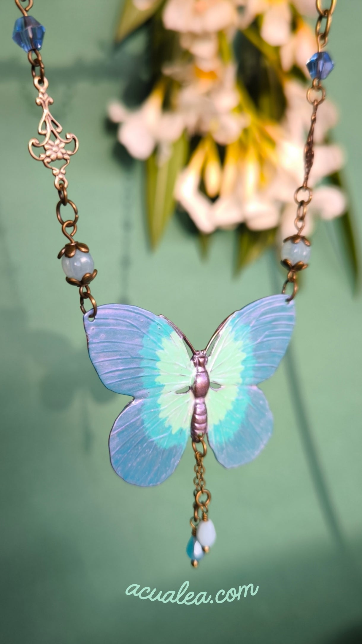 Collar de mariposa morfo